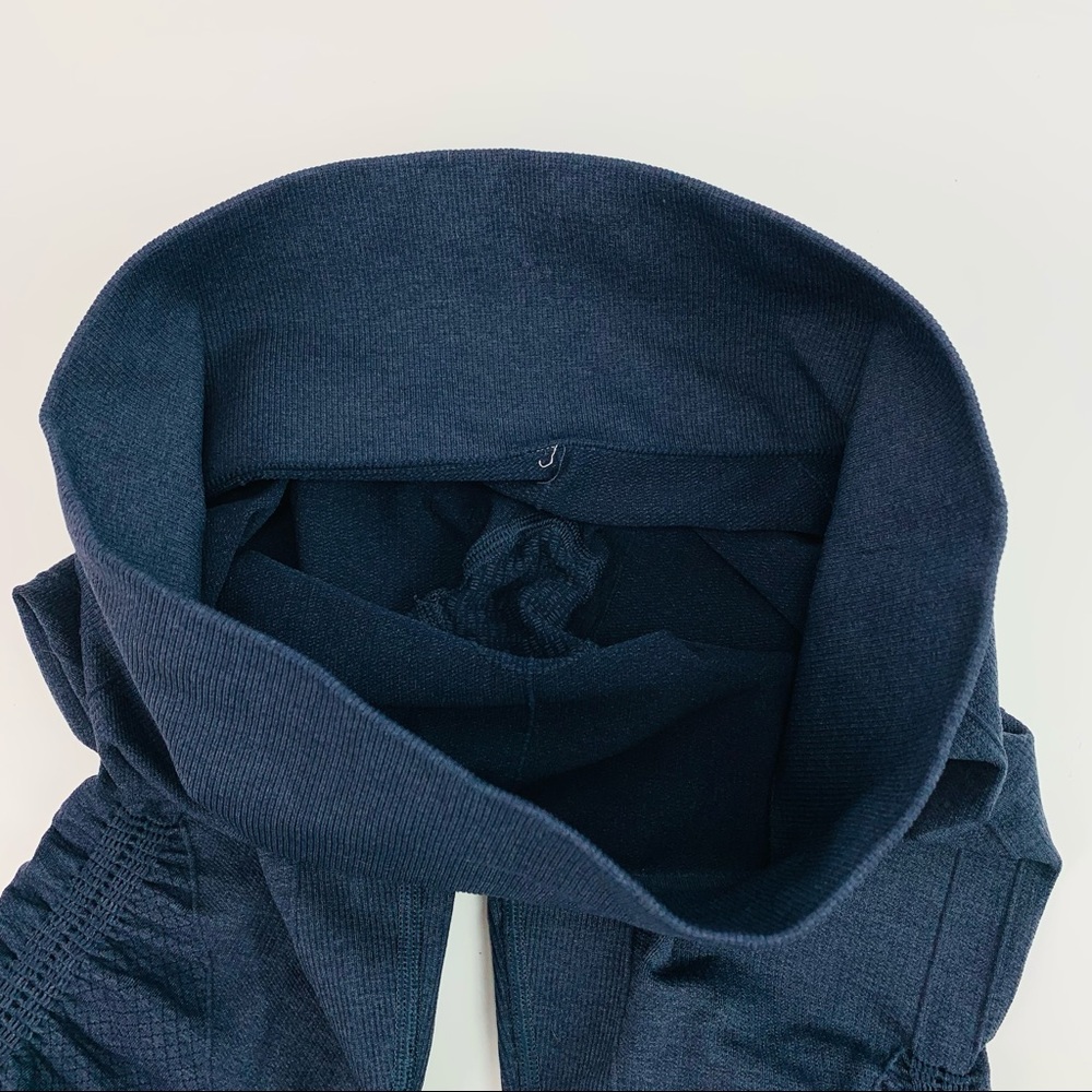 Lululemon In The Flow Crop II Seamless Heathered Deep Navy - Picture 6 of 12
